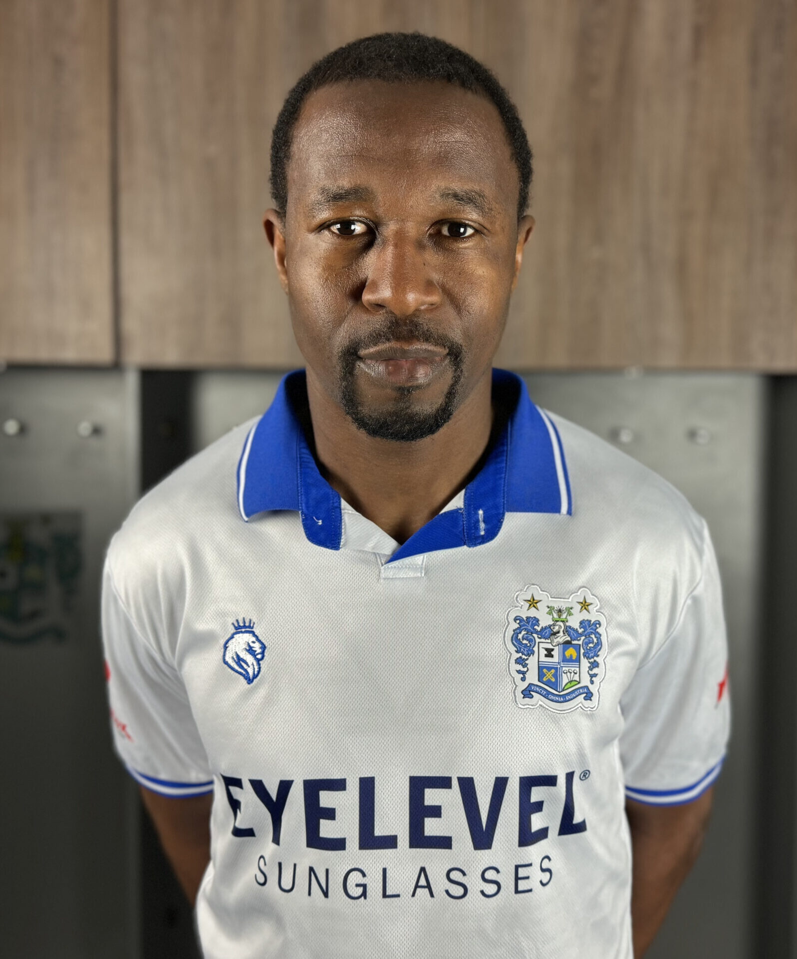 Efe Ambrose